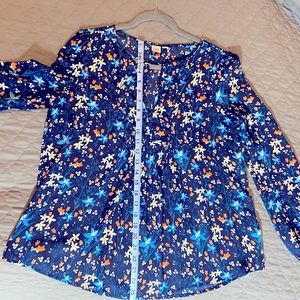 Women’s long sleeve navy blue floral v-neck blouse